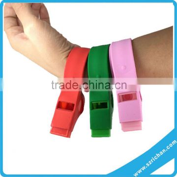 wholesales new fashion customized snap whistle slap band