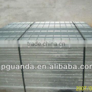 hot dipped galvanized serrated steel grating