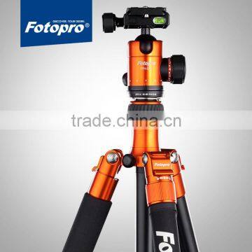 Professionall tripod with three levels for camera