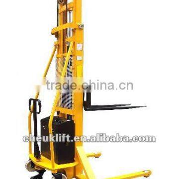 Semi electric stacker SPN1540-A