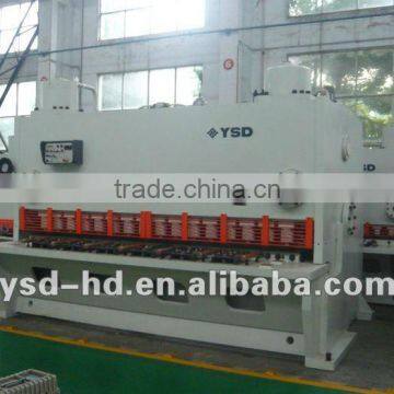 Meral plate guillotine shear with option NC controller