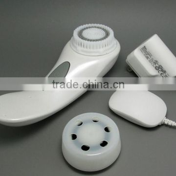 2015 Europe hotsale sonic facial brush with sonic vibration for face and body cleaner/deeply clean for skin