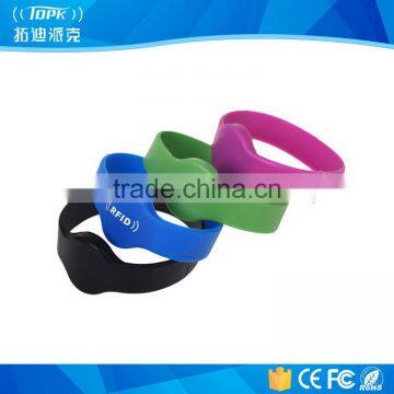 Rubber Silicone Chip Wristband