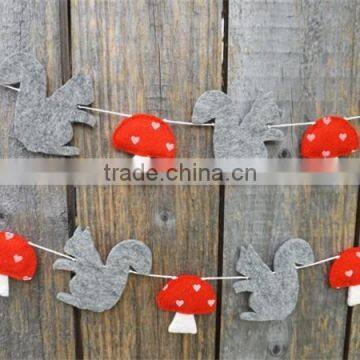 Hot sell Grey Squirrel Garland Felt Garland decoration made in China