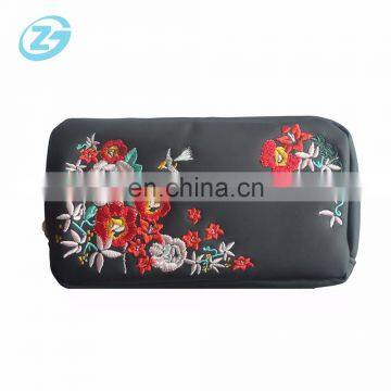 Fashion Design Personality Makeup Pouch Custom Embroidery With Flowers and Birds PU Cosmetic Bag With Zipper photo-2