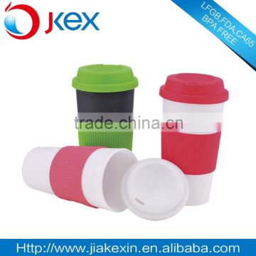 Plastic PP cups with lid and silicone sleeve for hot coffee