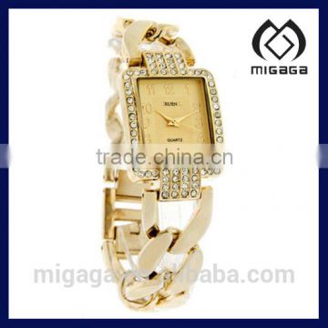 light yellow gold plating 14k gold special beautiful design shiny cz stone wristwatch for women