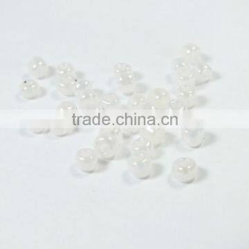 Wholesale China Cheap White 12/0 8/0 Opaque Glass Beads for Necklace