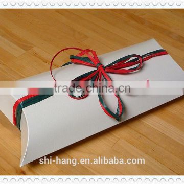 Custom made color paper pillow box gift box packaging with Ribbon