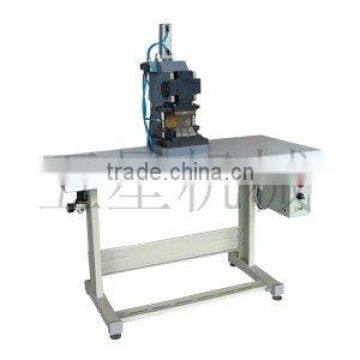 badminton equipment Air punching feather machine