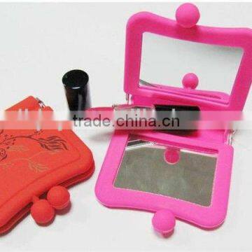 travel set cosmetic mirror