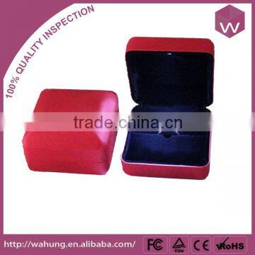 Red outside luxury velvet insert PU leather light ring box