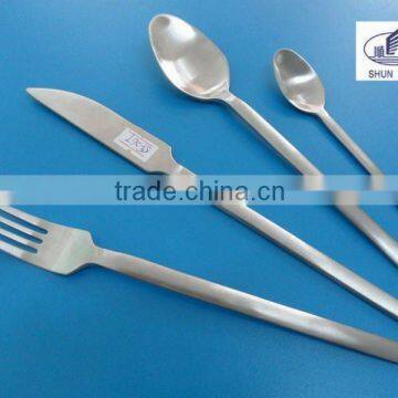 Hot stainless steel flatware