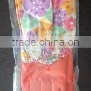 RUBBER GLOVE