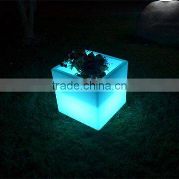 CE, RoSH Certificated decorative colorful flowet planter in square shape for gardon