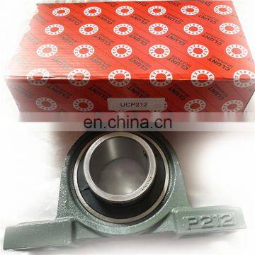 Pillow block bearing UCP212 inside ball bearing UC212