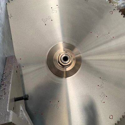 WEIKE CNC High Precision Double Head Cutting Machine 45 Degree/90 Degree CNC Cutting Saw for Aluminum Profile photo-4