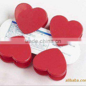 4 piece reusable plastic clip
