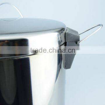Stainless Steel Foot Pedal Waste Bin/ Dustbins photo-5