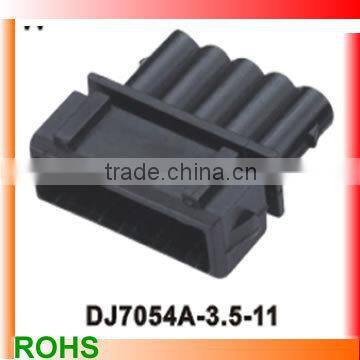 Automotive Male Connector Wiring Harness Plug Terminal 5 Hole Shell