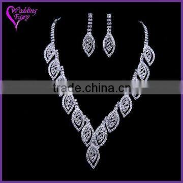 High Quality Latest Style Crystal pearl wedding necklaces jewelry