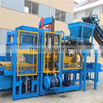 Cement Concrete Paver Interlock Hydraulic Brick Making Machine photo-3
