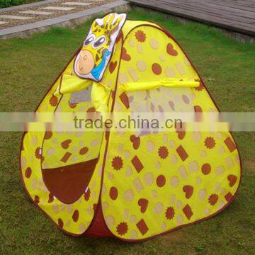 Giraffe play pop up tent