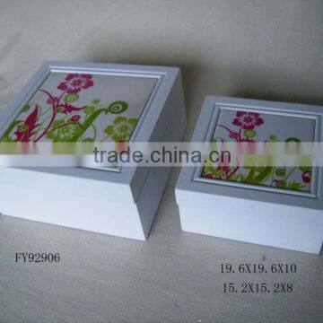 Pearl white lacquer Wood six drawer storage box with flower design