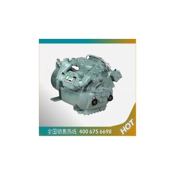 06CC899  Carrier Semi-hermetic refrigeration compressor