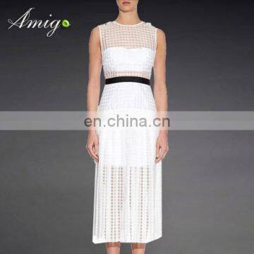 Sleeveless long white hollow dress with tube tops for beautiful women