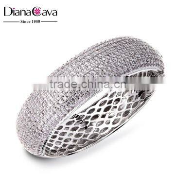 Top Seller Basic Look Micro Pave Setting Cubic Zircon Top Quality Chunky Crystal Bangle