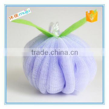 ball type and mesh material bath sponge