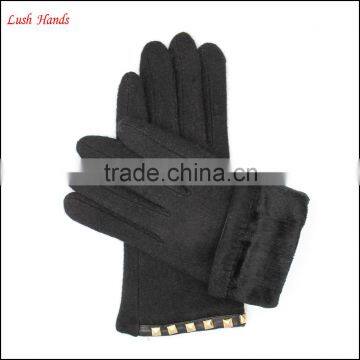 Ladies Simple Woolen Gloves Decorated With Square Metal Buttons for Wholesale