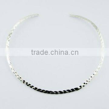 Elegant Sterling Silver Choker Hammered-To Shape Necklace