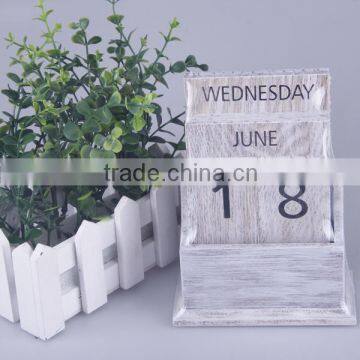 Diy desktop wooden desk calendar