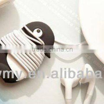 Maru Penguin Wrap Headphone Assistant Cable holder