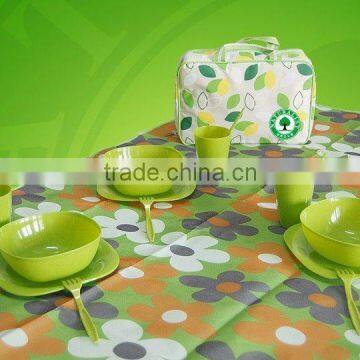 Promotional Portable Outdoor plastic tableware set