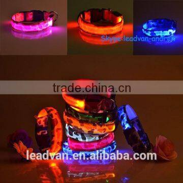 China Factory Supplier Wholesale Camouflage Cloth LED Dog Collar Bulk