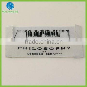 China Customized Brand Name Fabric Cloth Garment Label Woven Cheap Clothing Labels photo-3