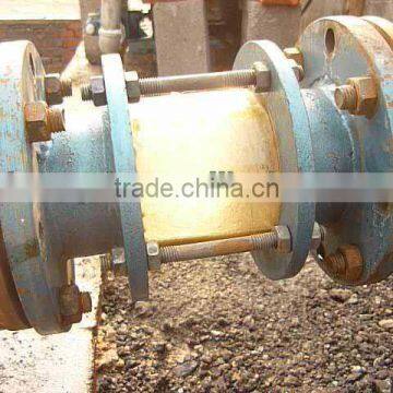 The waste tire oil further refining plant which help to transfer oil from waste into national standard diesel and gasoline
