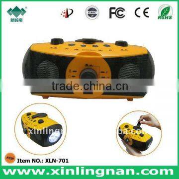 Multifunction Mobile Speaker Fashion Sound Speaker With Dynamo Hand Crank Flashlight Radio