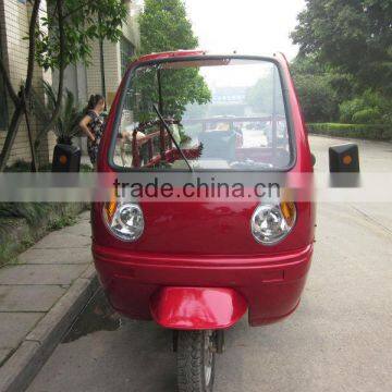 Cargo tricycle with driver cabin