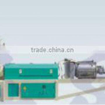 Waste plastic granulating machine