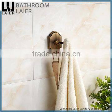 Economical Understated Design Zinc Alloy Antique Bronze Finishing Bathroom Sanitary Items Wall Mounted Double Robe Hook