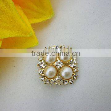 Wholesale Beauty Rhinestone Plastic Pearl Button for Wedding Dress Decoration