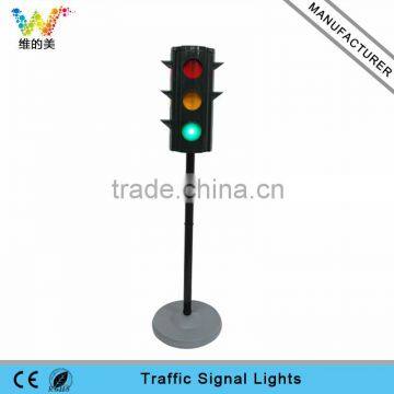 Customized design kids plastic slide toys LED traffic light for kids education