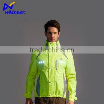 outdoors healthy yellow sports jacket breathable and strechable with led flashing