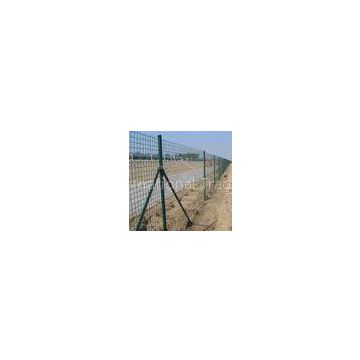 Square plastic coated wire fencing for lawn , hotel , entertainment