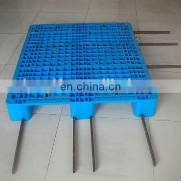 Harden and thicken plastic pallet with steel tube insertable for heavy duty carry