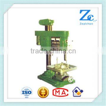 Core drilling machine, drilling machine, rock sampler